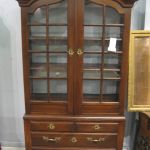 589 7317 DISPLAY CABINET